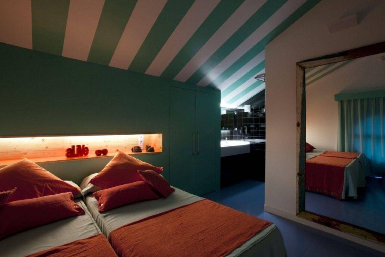 Amistat Beach Hostel Barcelona Exterior photo