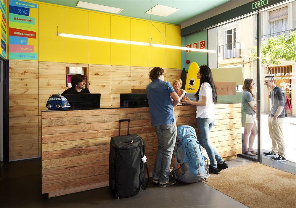Amistat Beach Hostel Barcelona Exterior photo